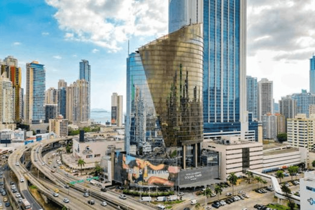 Las Americas Golden Tower
